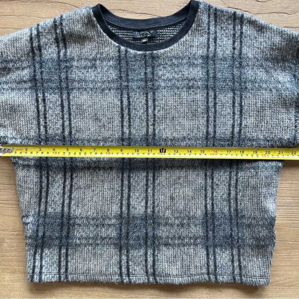 TopShop y2k Gray Plaid Knit Sweater, Size US6 - Picture 9 of 9